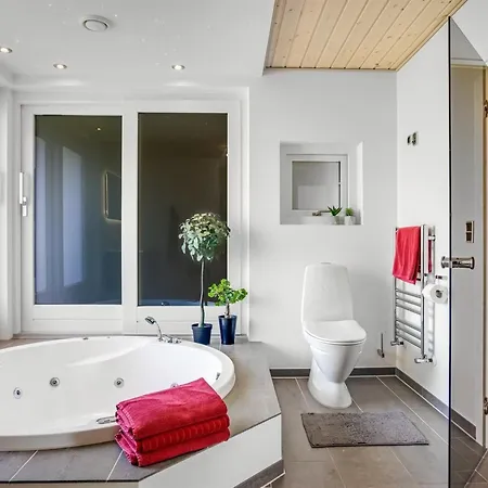 Elviira - 350m From The Sea By Interhome Hals
