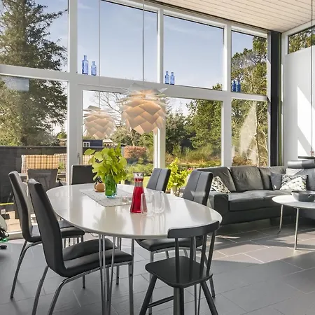 Elviira - 350m From The Sea By Interhome Feriehus Hals